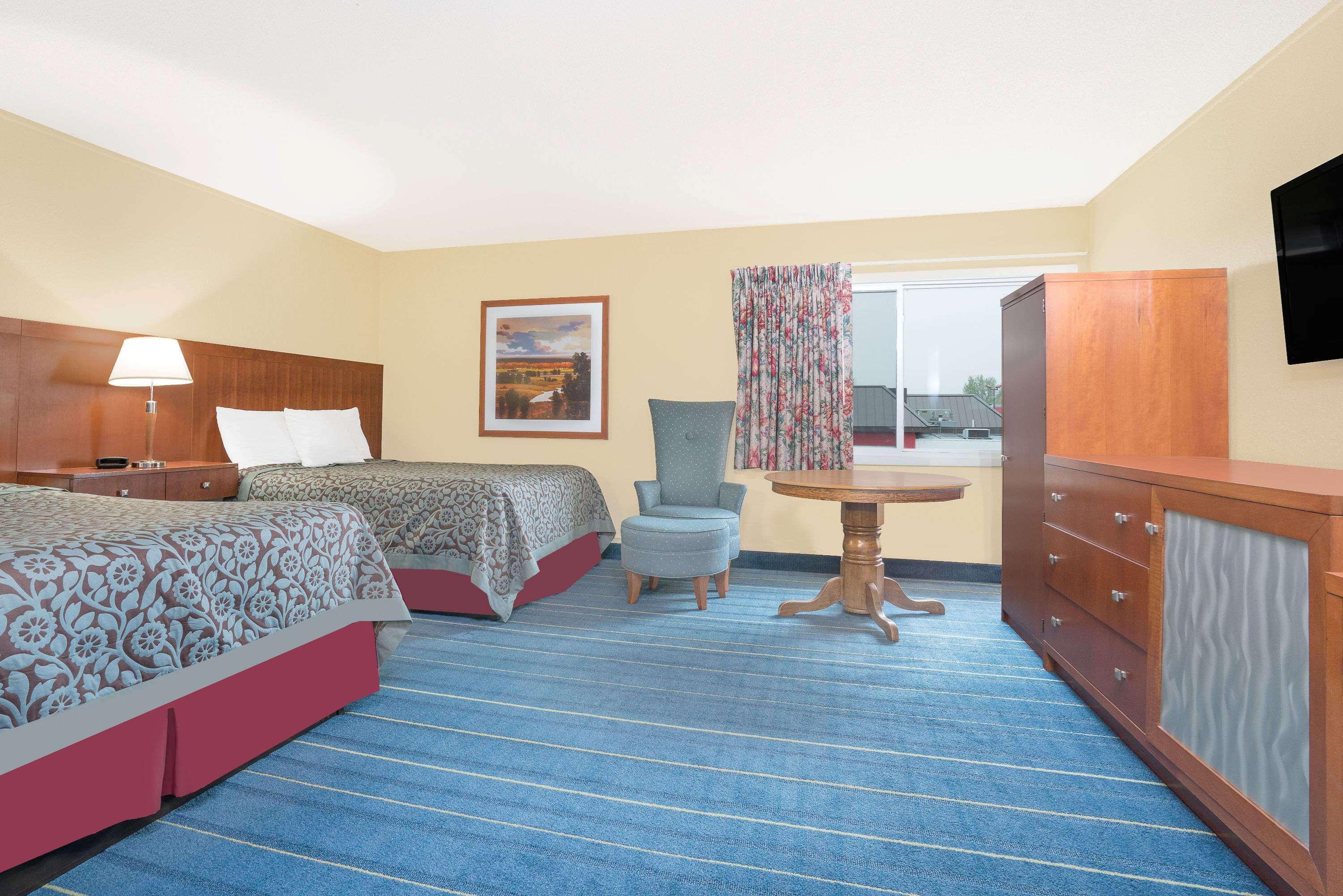 Days Inn By Wyndham Alexandria Mn Extérieur photo