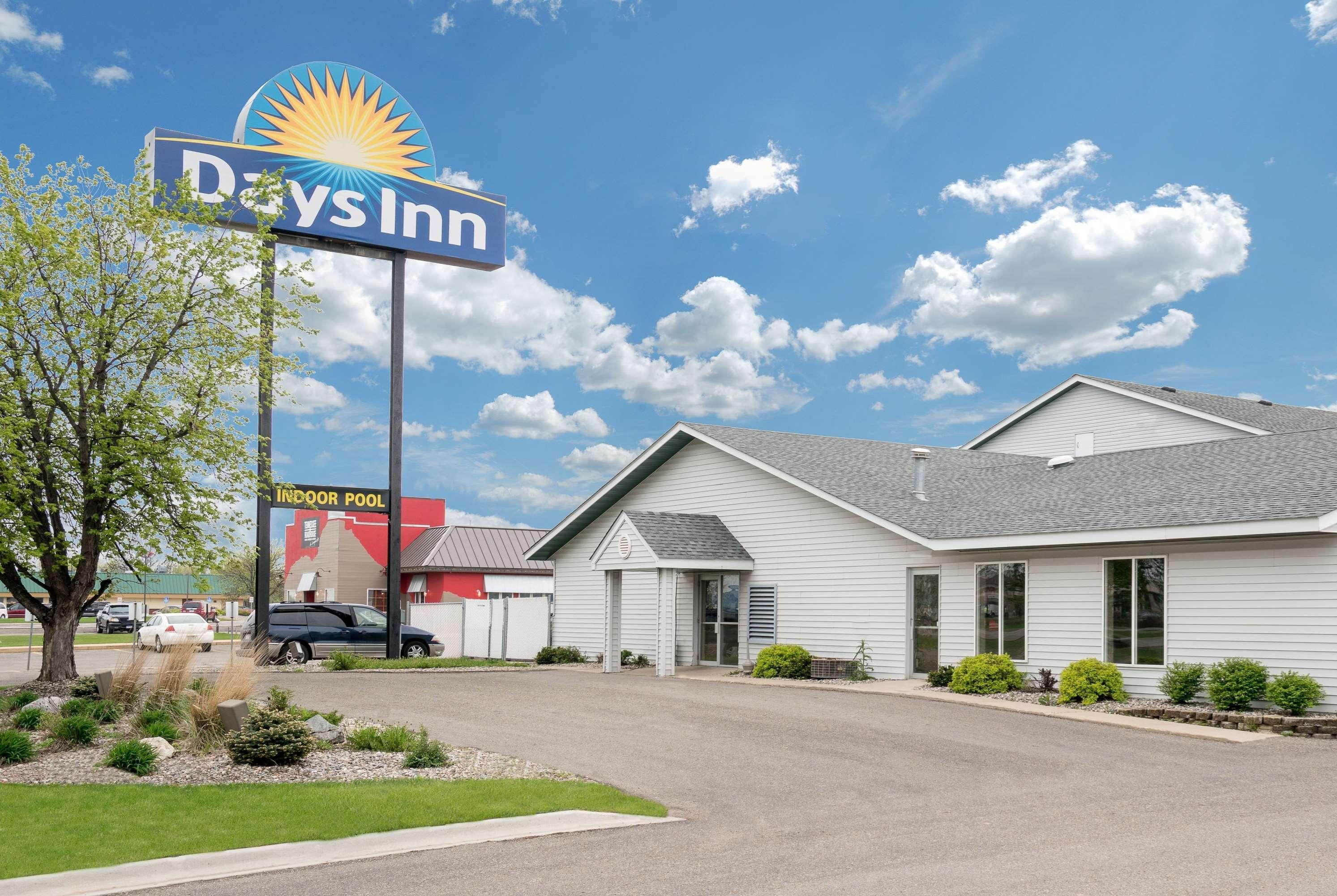 Days Inn By Wyndham Alexandria Mn Extérieur photo